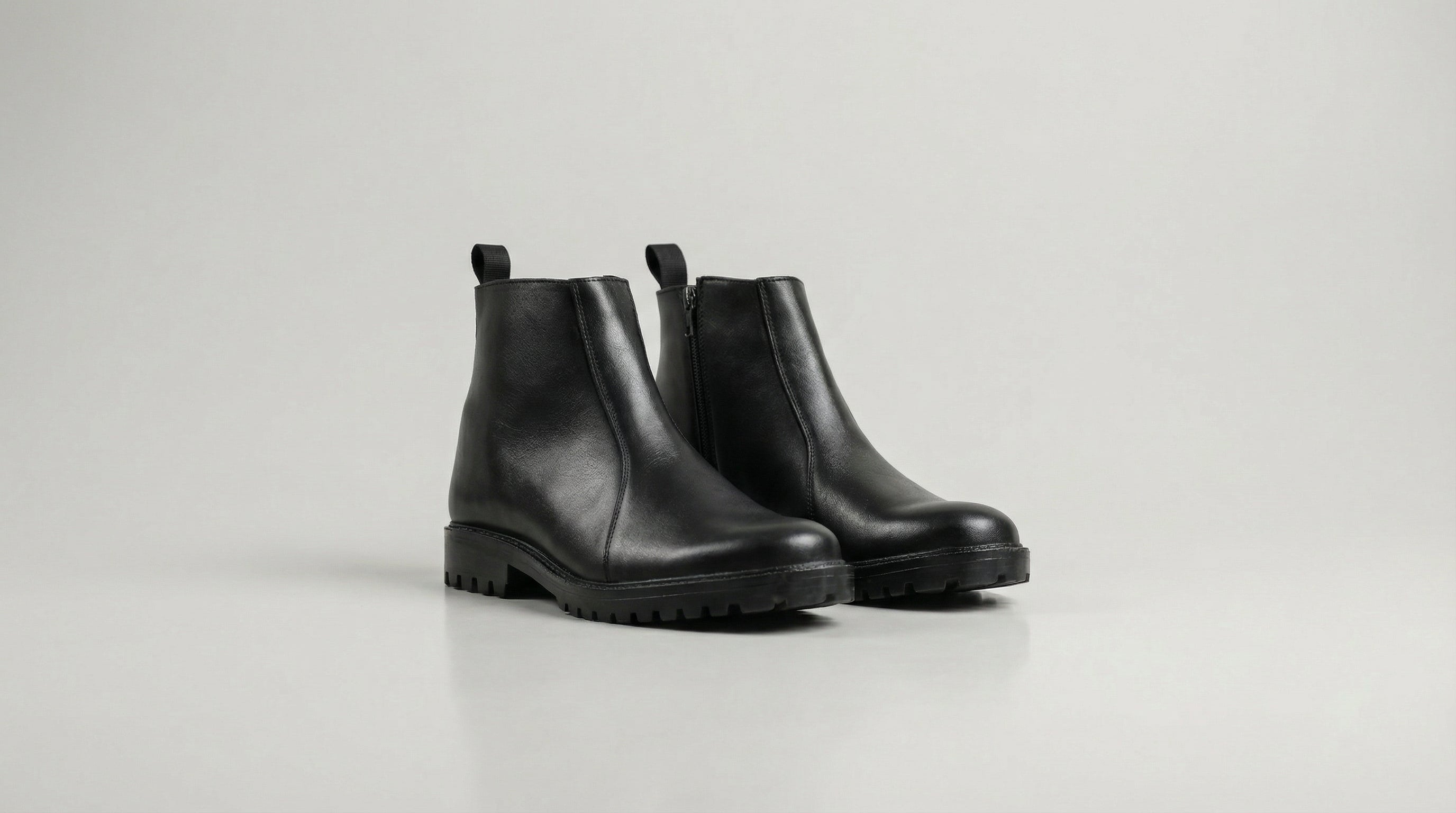 CHUNKY CHELSEA BOOTS