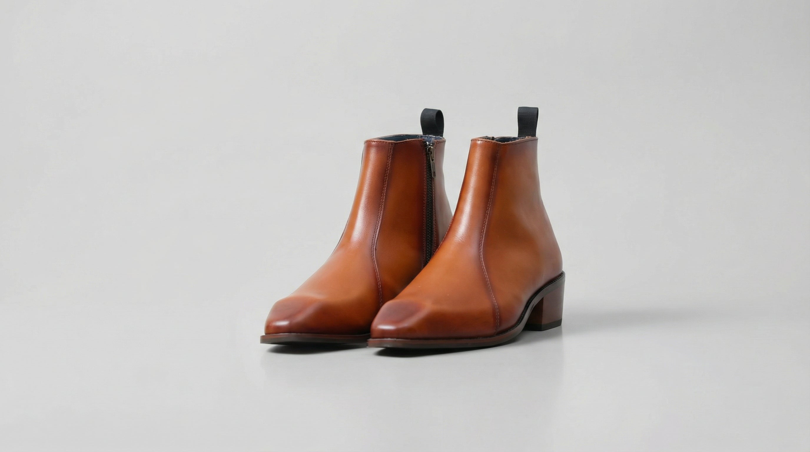 Tan Leather Chelsea boot
